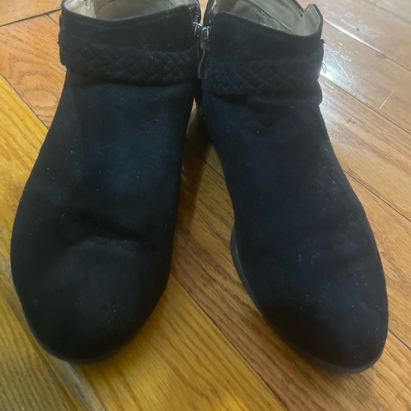 Boots - Picture 7 of 7